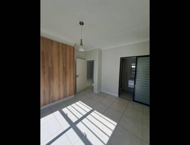 3 BEDROOM APARTMENT FOR SALE IN LINBRO PARK